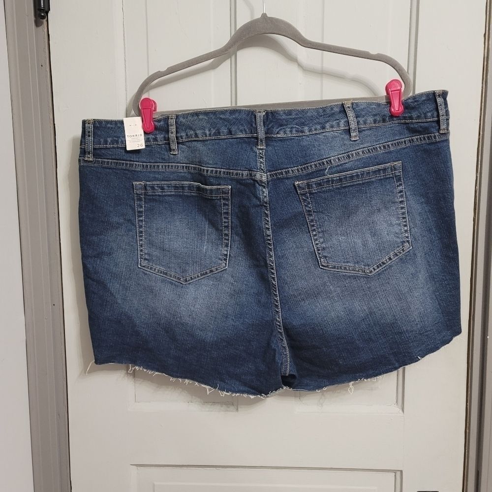 TORRID Skinny Short Short - Distressed Dark Wash - Picture 6 of 6